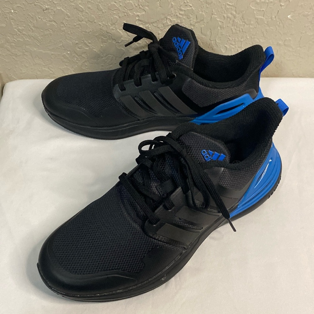 adidas Unisex Rapidasport Running Shoe | Size: 6.5 | Color: Black & Blue